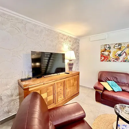 Stylish 1 With Pool By Homing Appartement