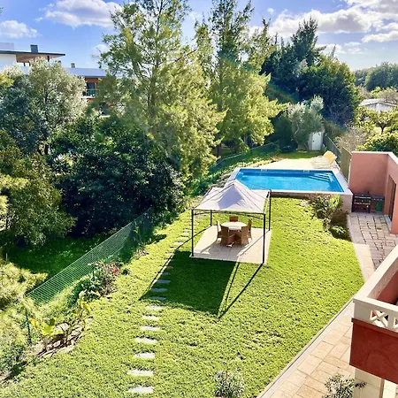Stylish 1 With Pool By Homing Loule